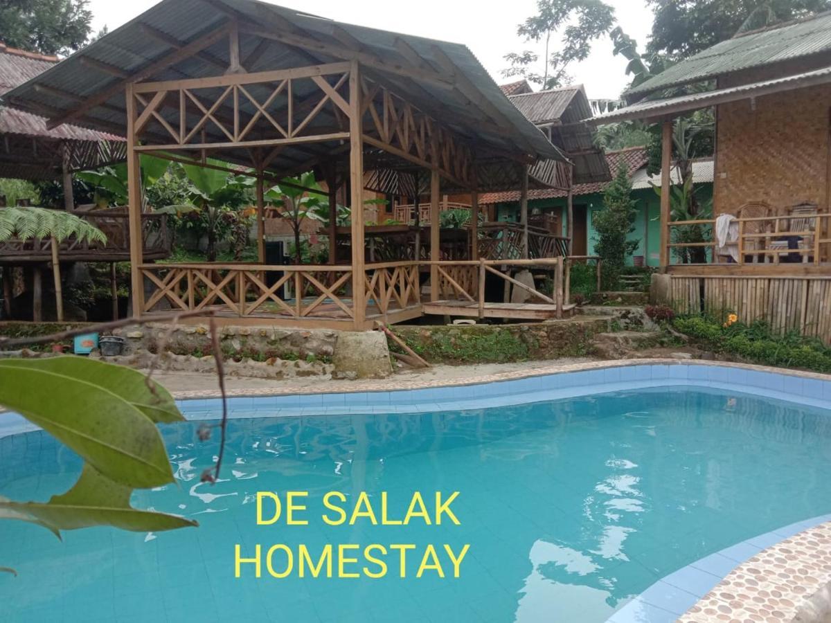 De Salak Homestay Bogor Exterior foto