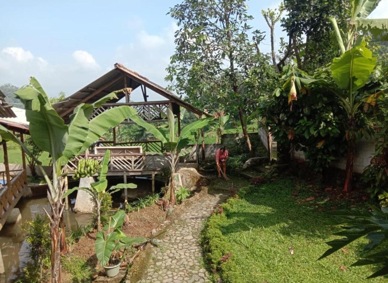 De Salak Homestay Bogor Exterior foto